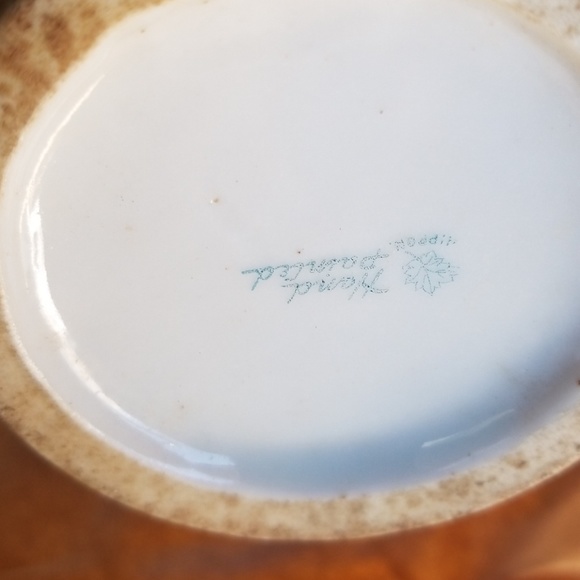 Vase - Picture 2 of 2